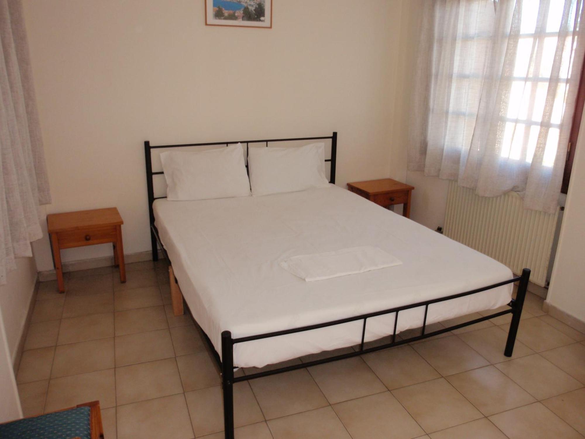 Vazakas Rooms Митилини Экстерьер фото