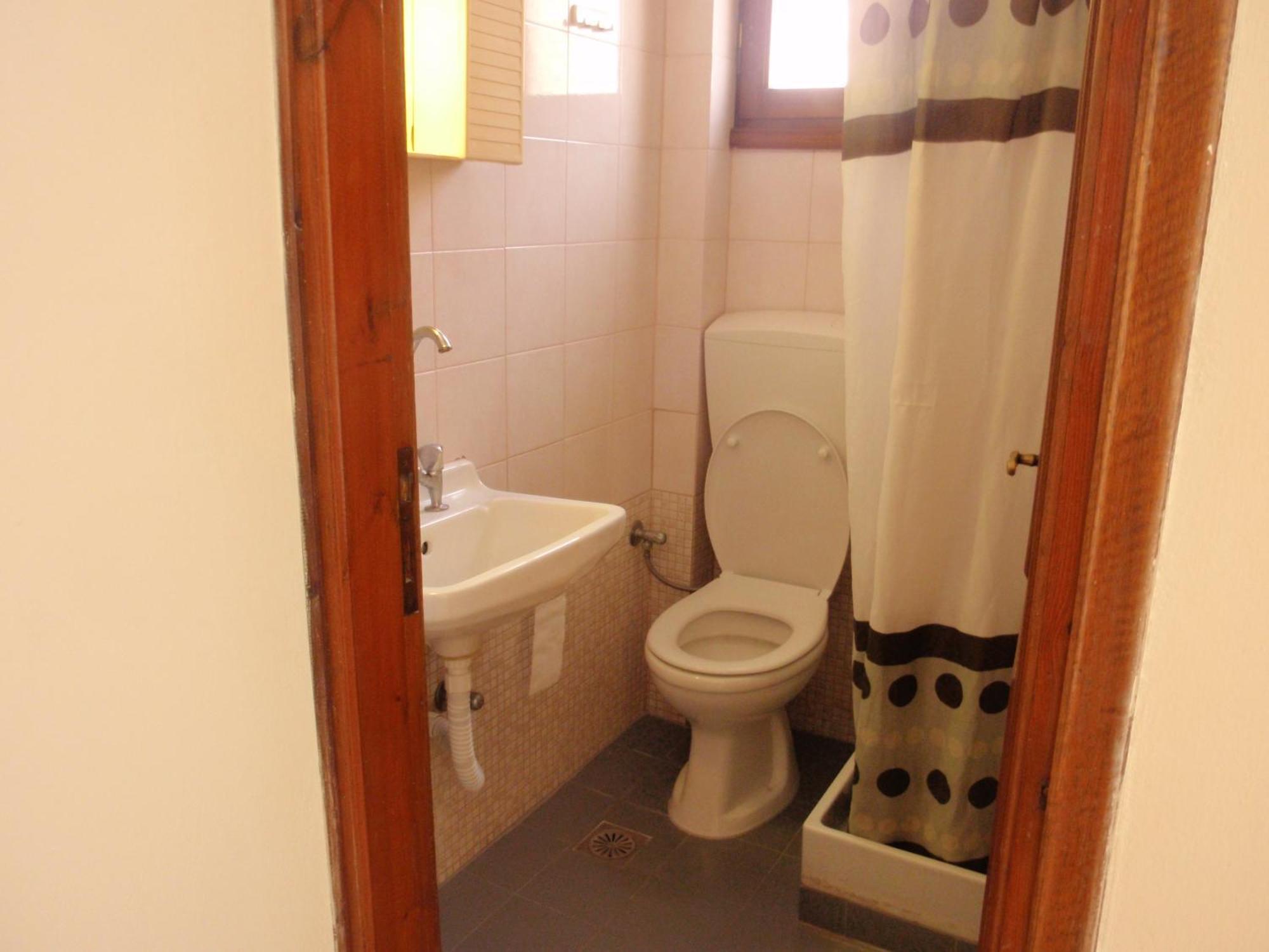 Vazakas Rooms Митилини Экстерьер фото