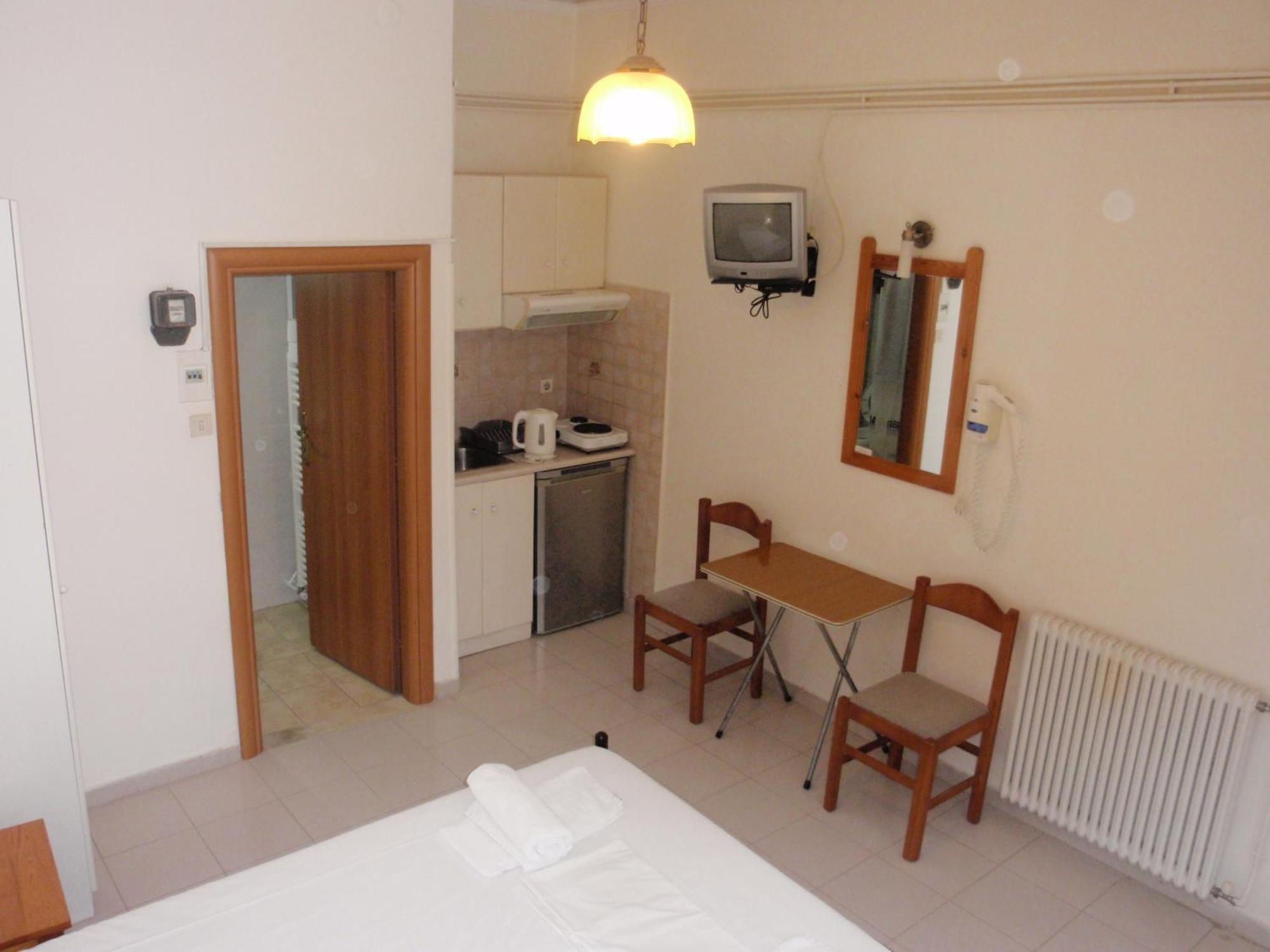 Vazakas Rooms Митилини Экстерьер фото