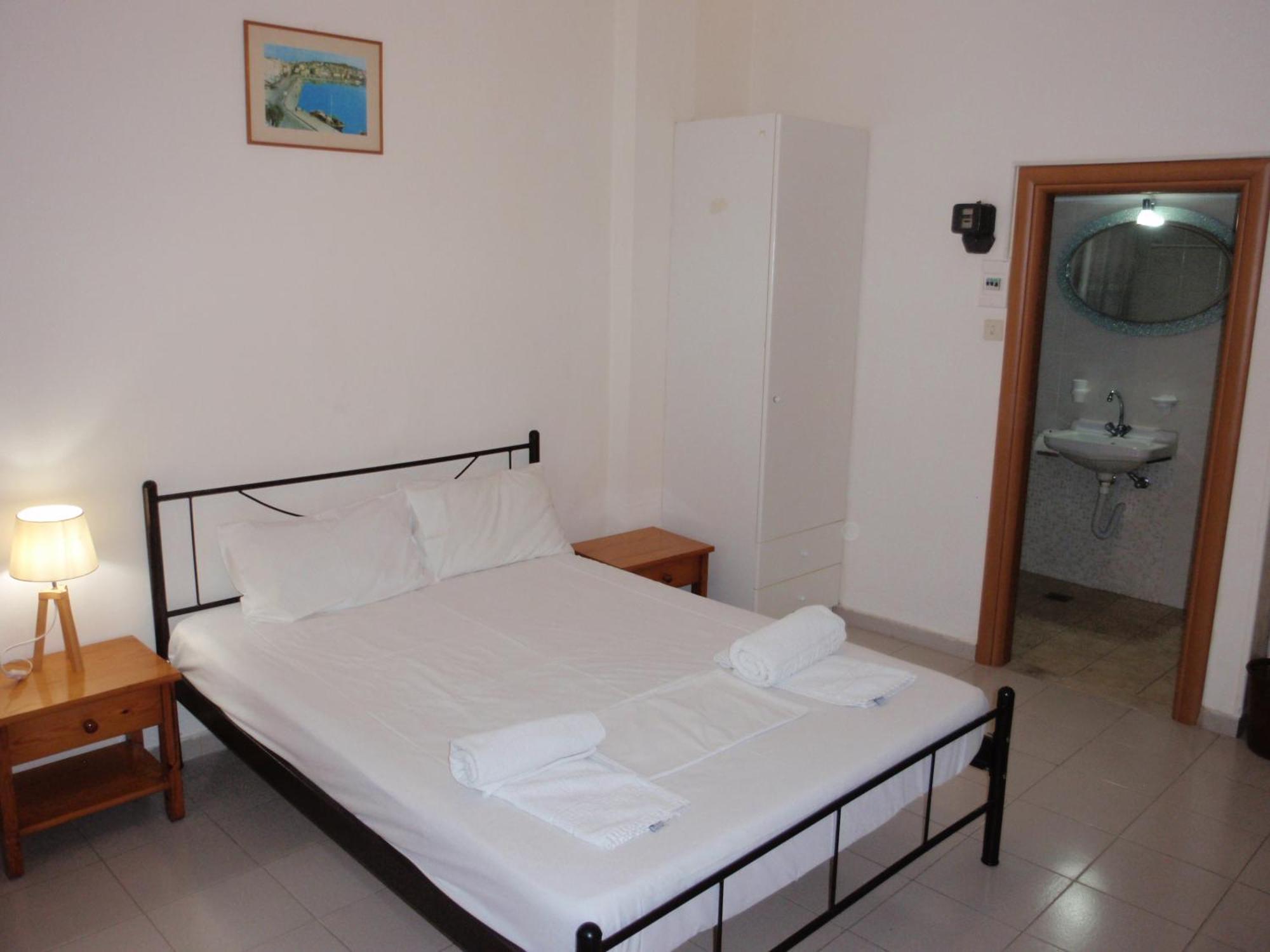 Vazakas Rooms Митилини Экстерьер фото